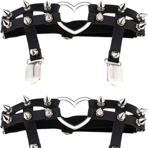 Black Leather Heart Rivet Stud Garters - Picture 1 of 3